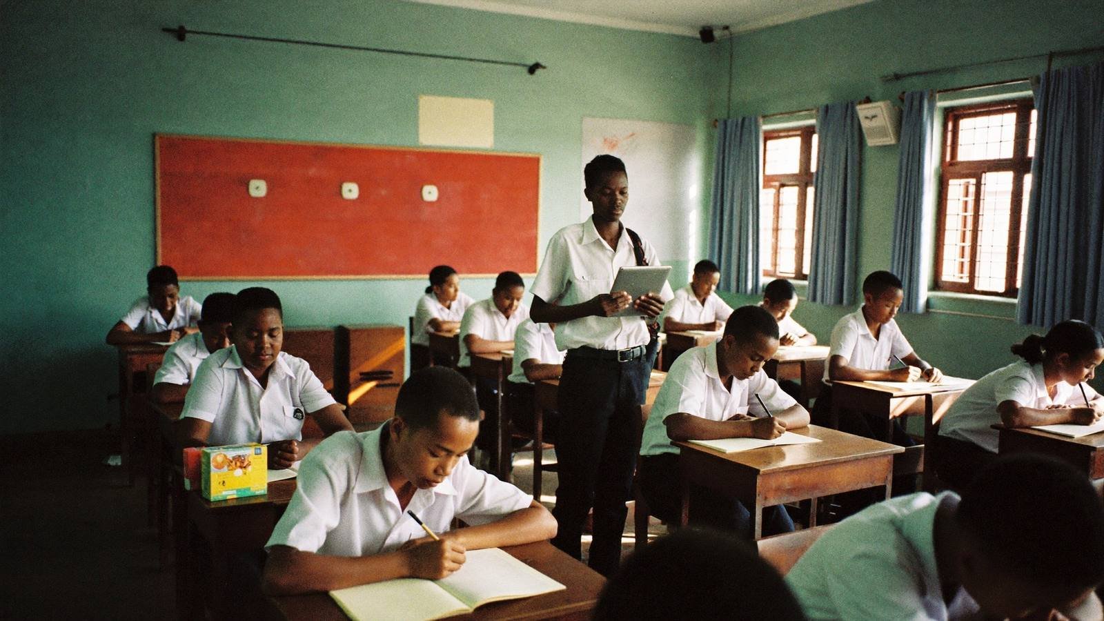 Monitoring officer at the back of a classroom in Somalia